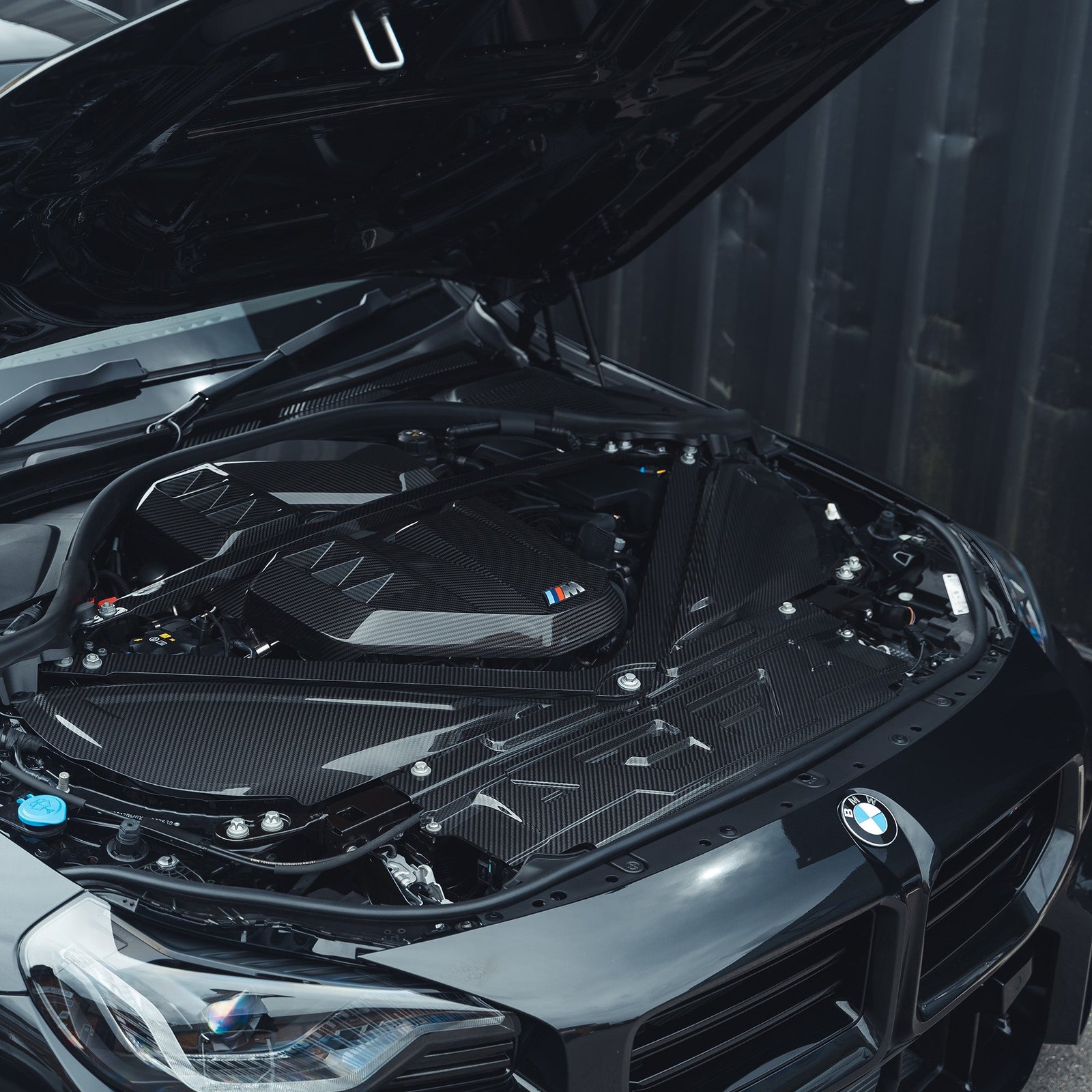 BMW M2 M3 M4 G87/G80/G81/G82/G83 CARBON FIBRE ENGINE COVER - Image 2