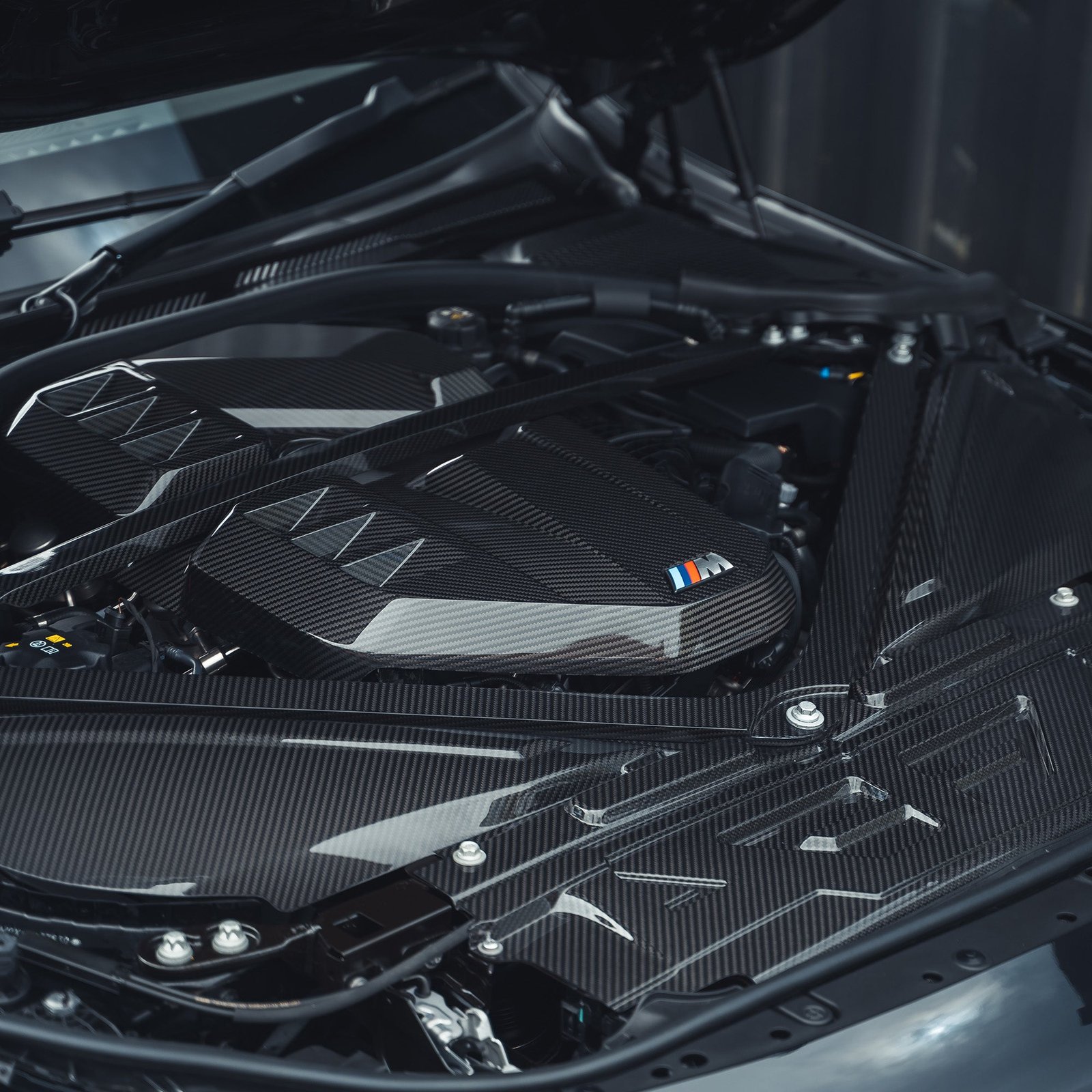 BMW M2 M3 M4 G87/G80/G81/G82/G83 CARBON FIBRE ENGINE DRESS UP KIT OPT 2 - Image 2