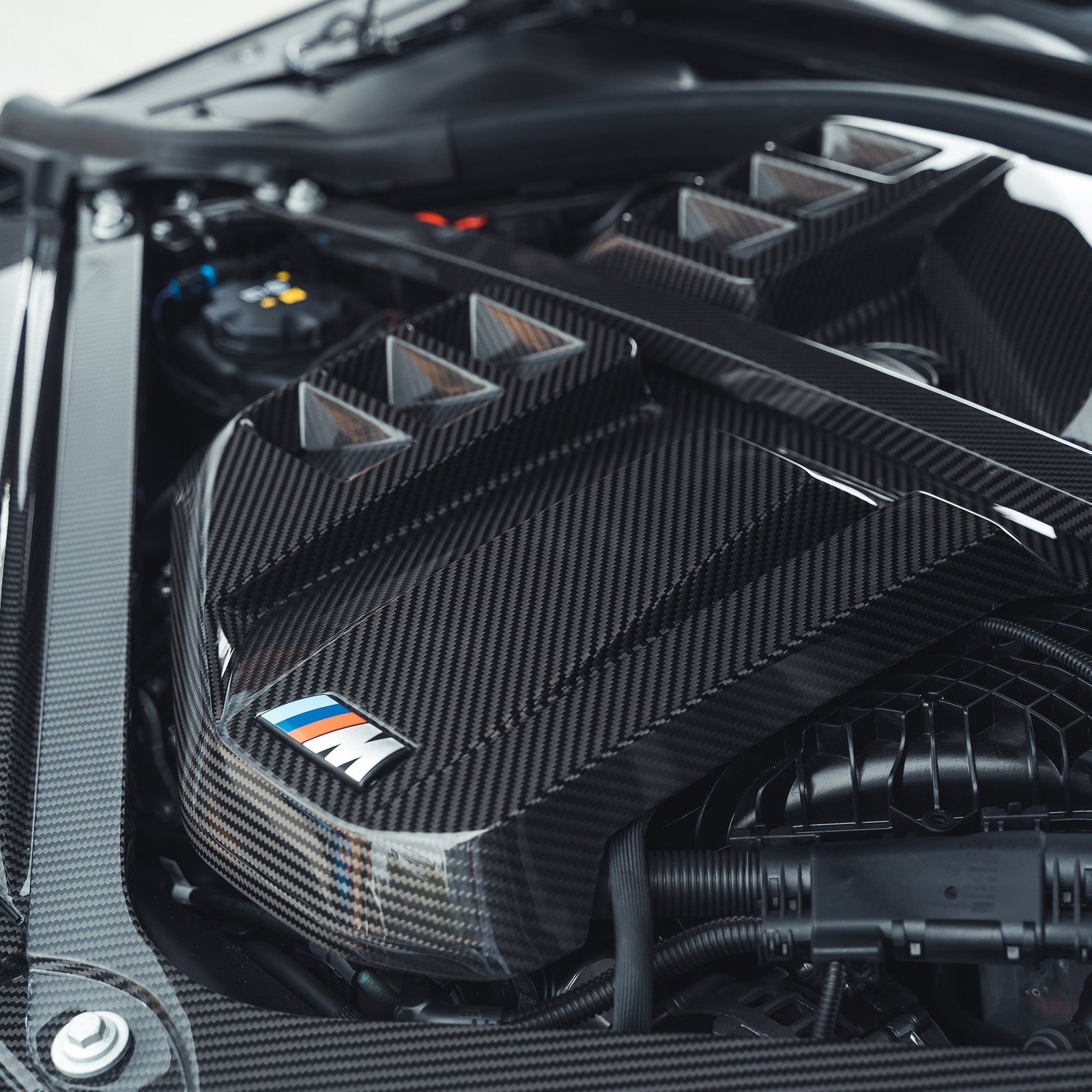 BMW M2 M3 M4 G87/G80/G81/G82/G83 CARBON FIBRE ENGINE DRESS UP KIT OPT 2 - Image 6